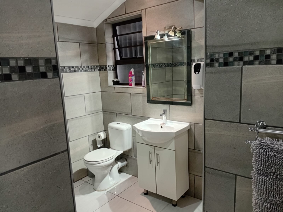 To Let 3 Bedroom Property for Rent in Panmure Eastern Cape